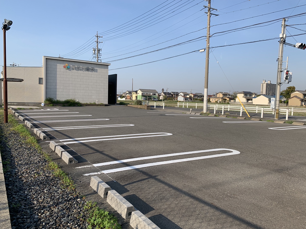 日光川歯科駐車場